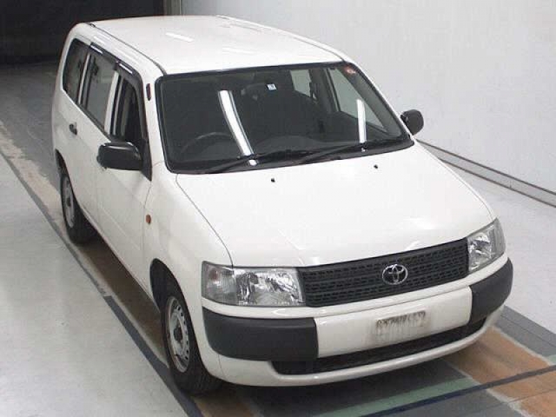 Аукцион япония пробокс. Toyota succeed 2002.